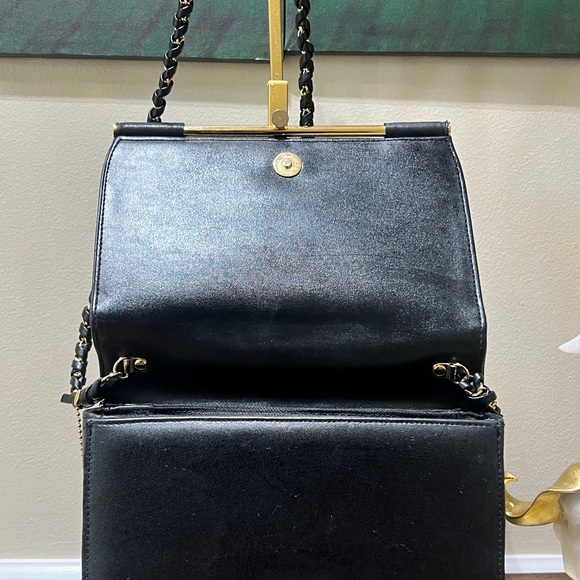 Nima Crossbody Purse Bag - Picture 4 of 9